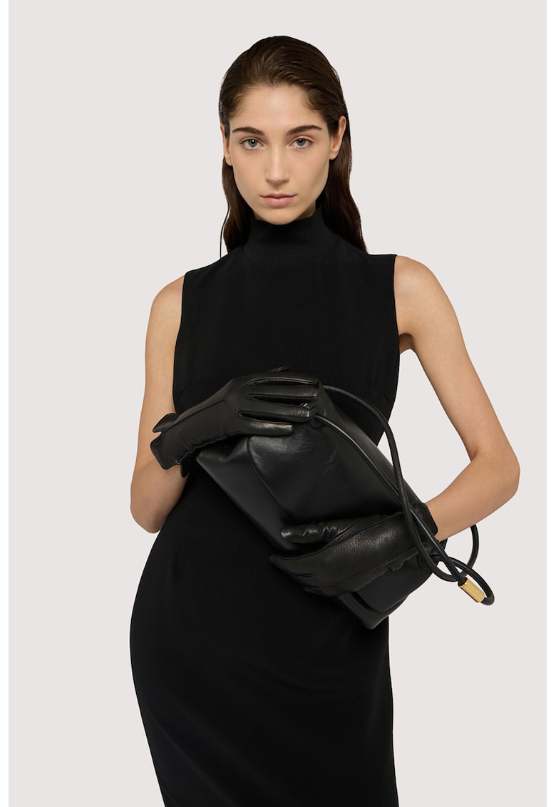 Rochie fara maneci cu guler inalt