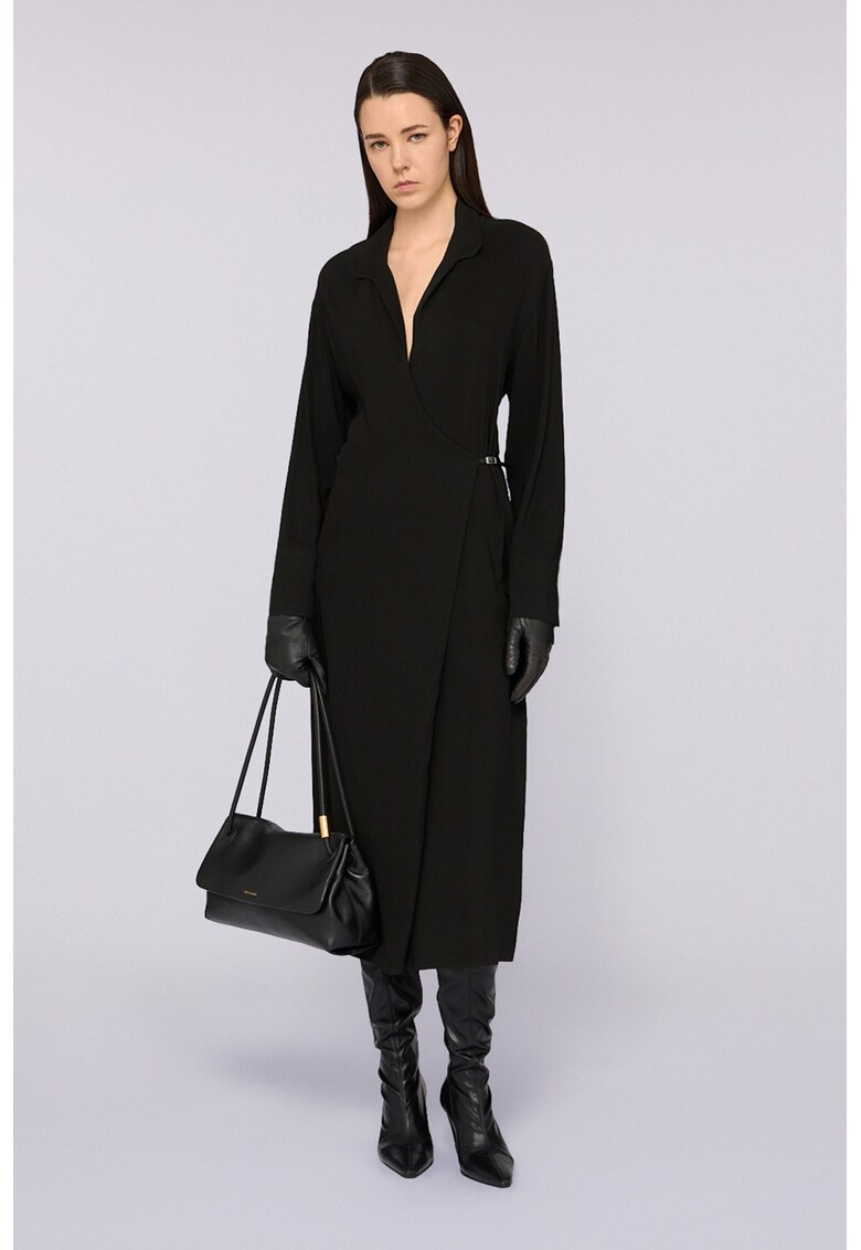 Rochie cu decolteu in V si maneci lungi