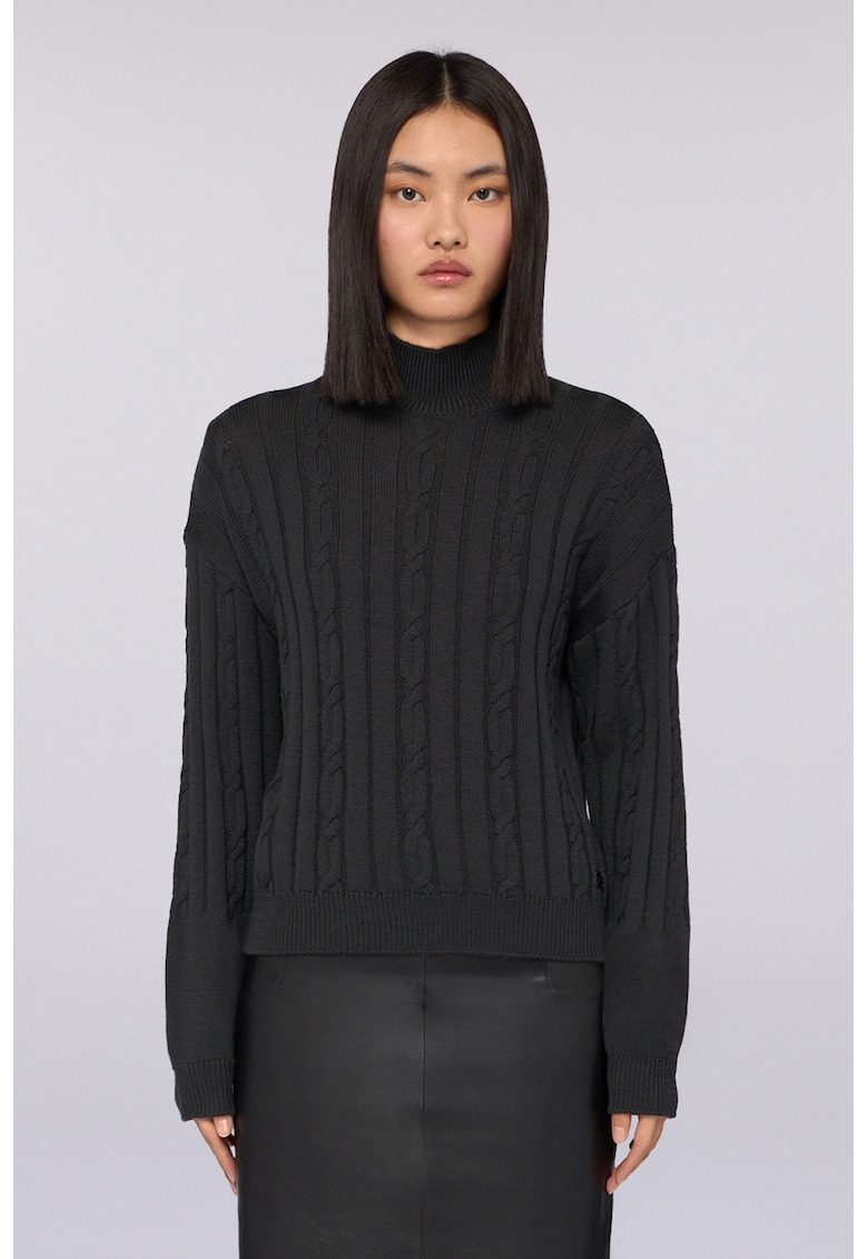 Pulover cu model torsade si guler inalt