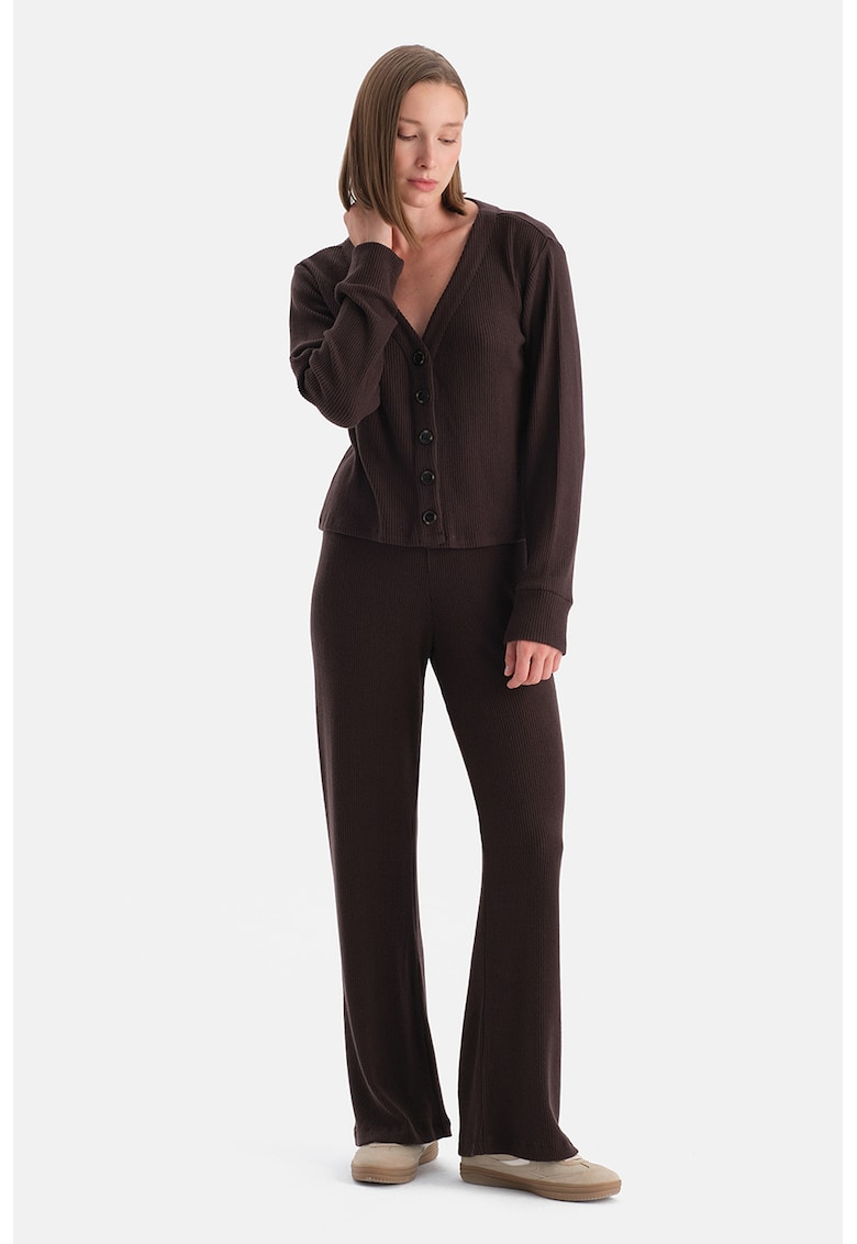 Pantaloni regular fit cu talie medie