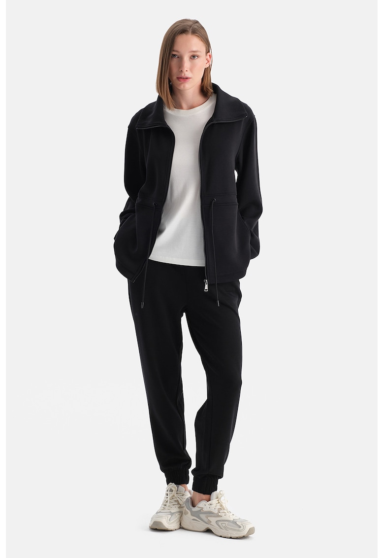 Pantaloni de trening relaxed fit cu talie medie