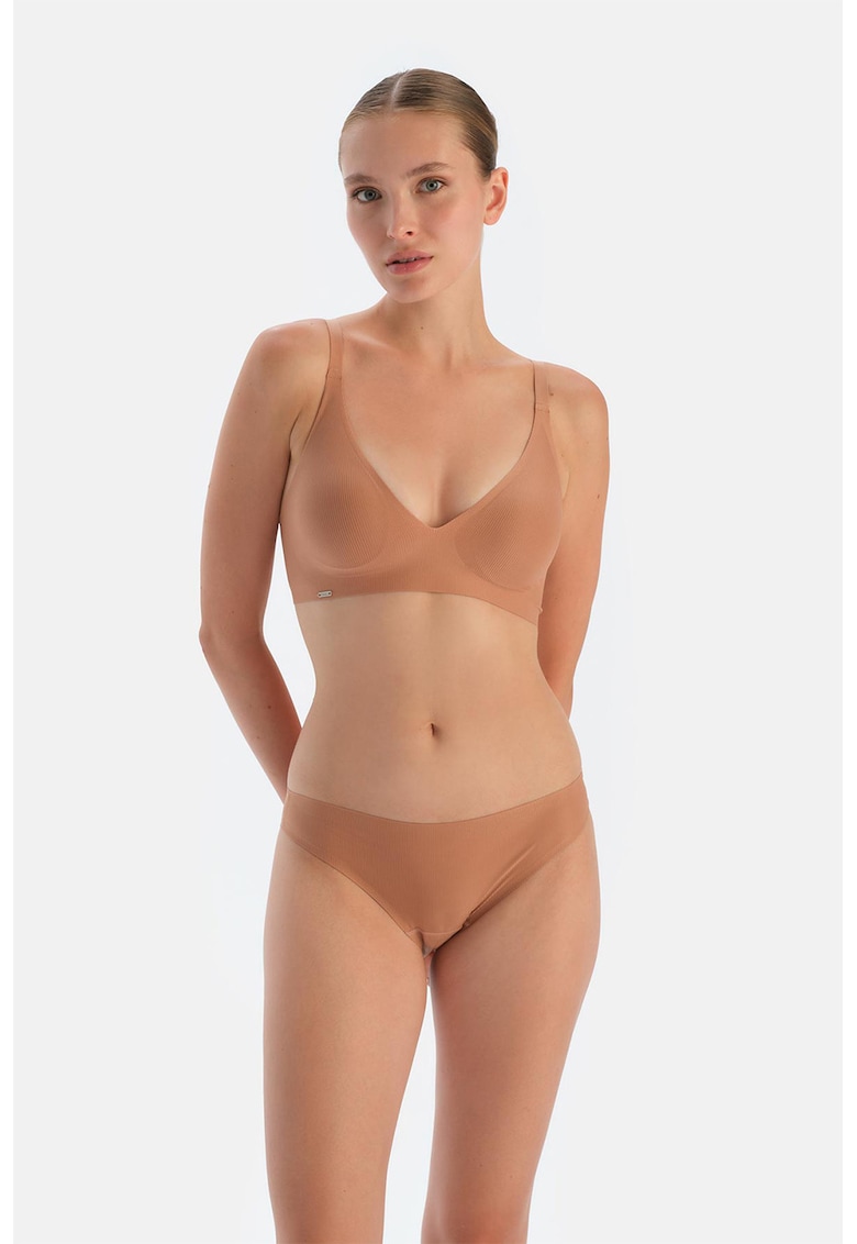 Chiloti brazilieni fara cusaturi