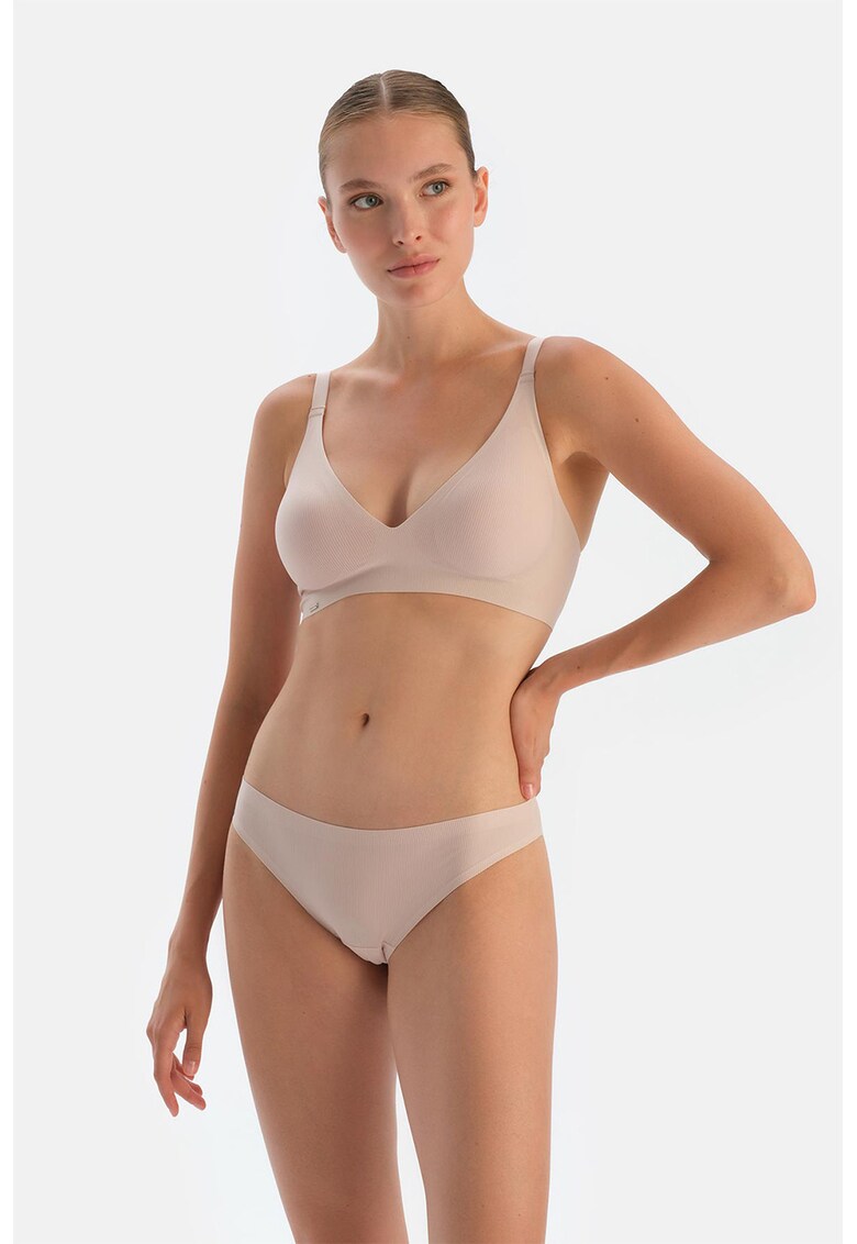 Chiloti brazilieni fara cusaturi