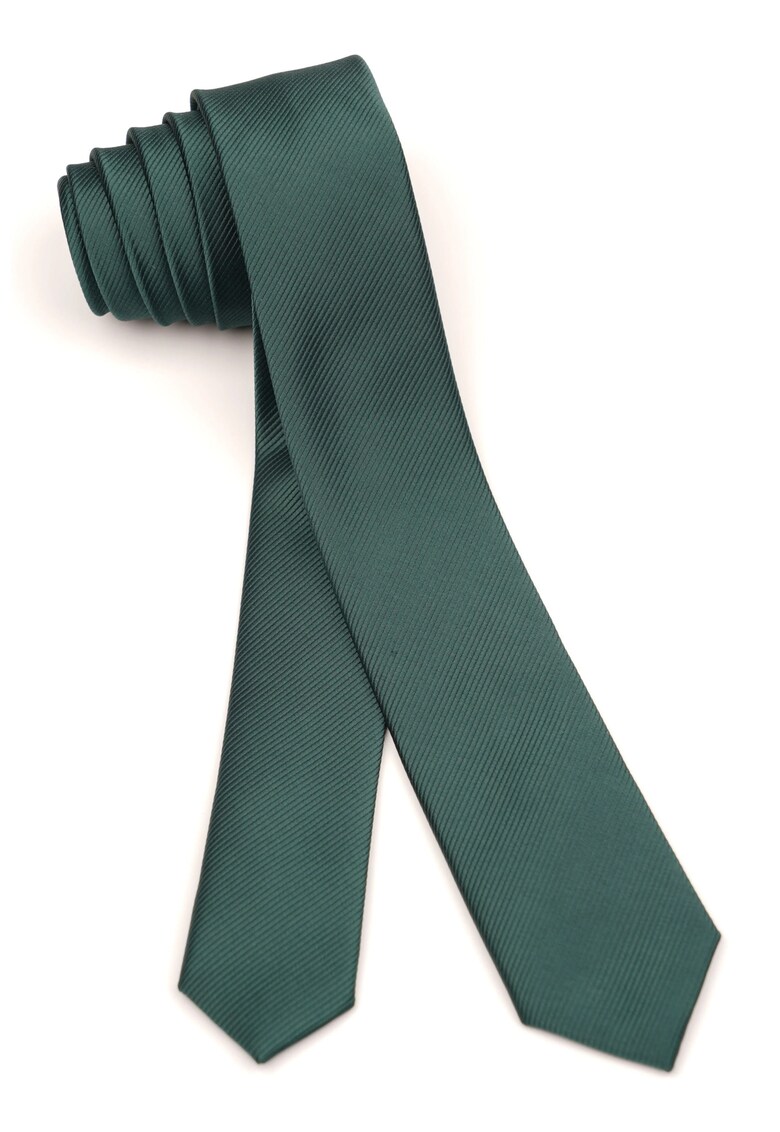 Cravata verde smarald din matase cu dungi diagonale