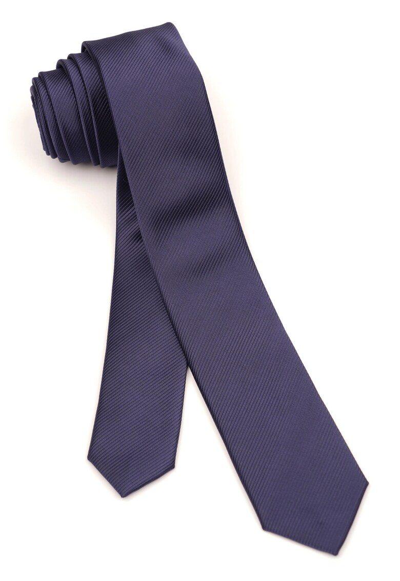 Cravata navy clasica din matase cu dungi diagonale