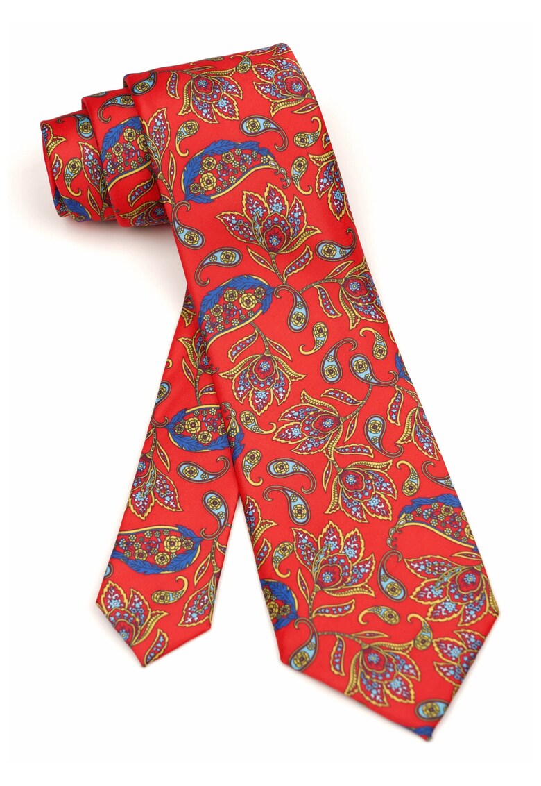 Cravata clasica rosie cu imprimeu paisley multicolor