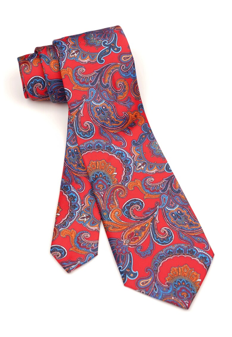Cravata clasica rosie cu model paisley albastru si portocaliu