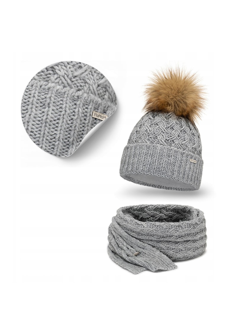 Set de iarna pentru femei - caciula izolata cu pompom - esarfa - marime universala - captuseala din fleece - lungime esarfa 180 cm - circumferinta capului 55-58 cm - material 85% acril - 15% poliamida - culoare gri deschis - setul include caciula si