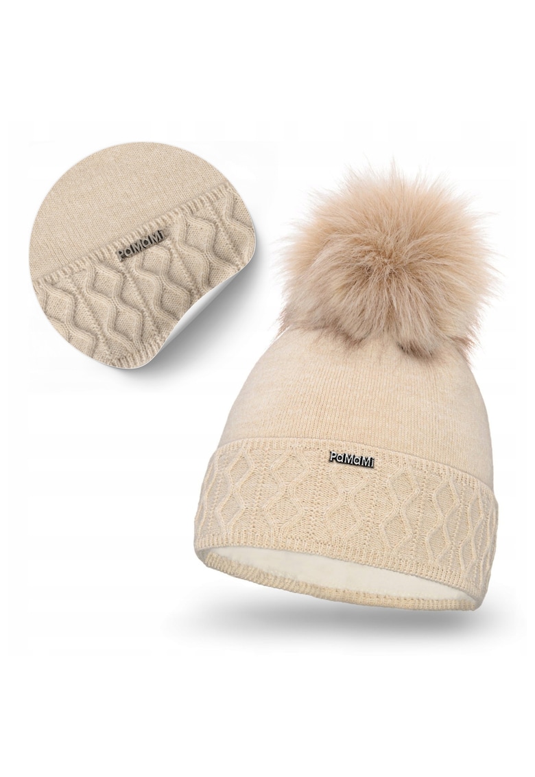 Caciula de iarna pentru femei - universala - bej - 100% acril - captuseala din fleece - pompon din blana - rezistenta la inghet - confortabila - durabila - nu electrizeaza parul - nu isi schimba forma dupa spalare - marime 55-58 cm - inaltime 22 cm - la