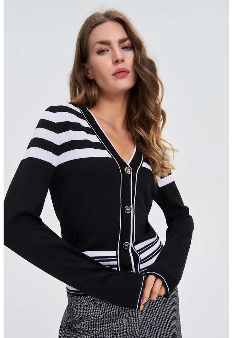 Pulover negru cu nasturi decorativi Alb_Negru - Alb
