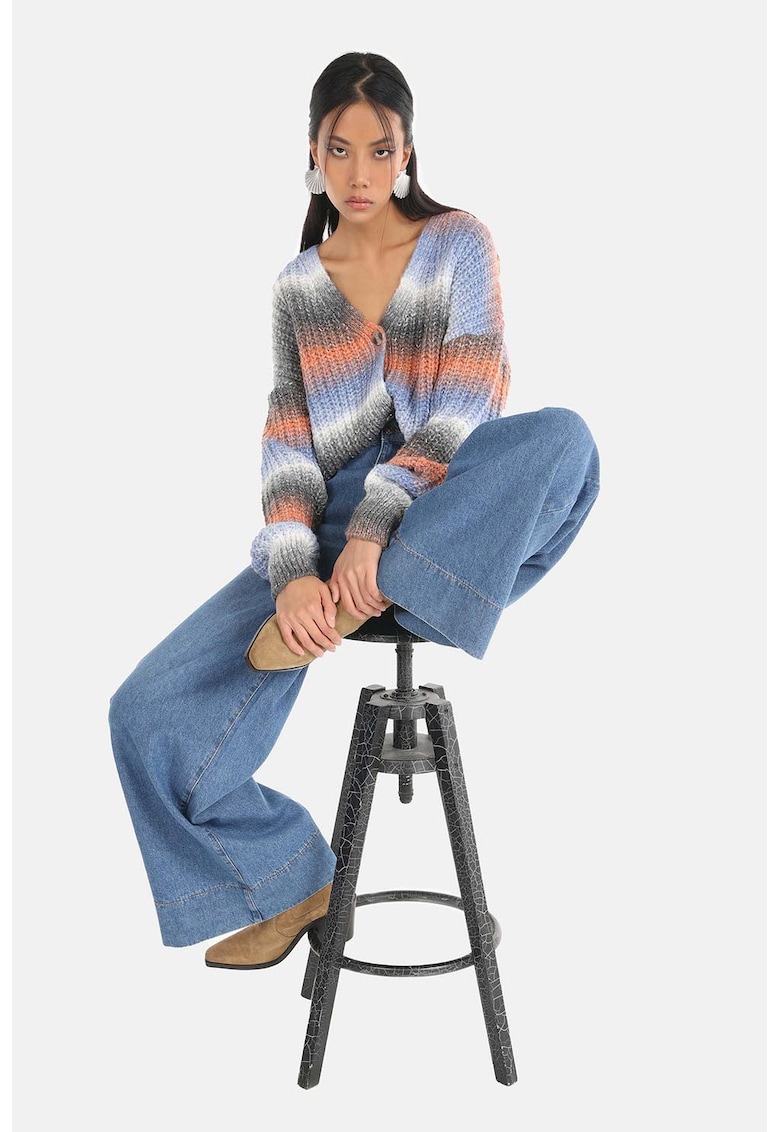 Cardigan supradimensionat cu decolteu in V si model in dungi