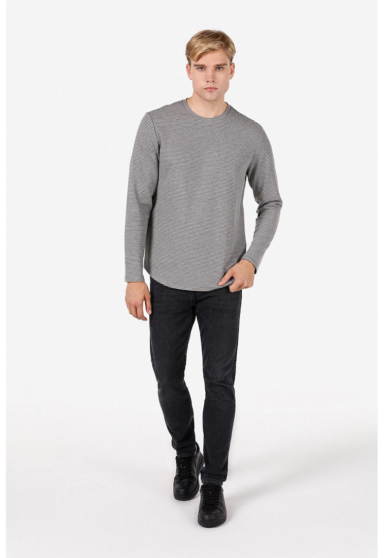 Bluza in dungi cu decolteu la baza gatului - Gri inchis