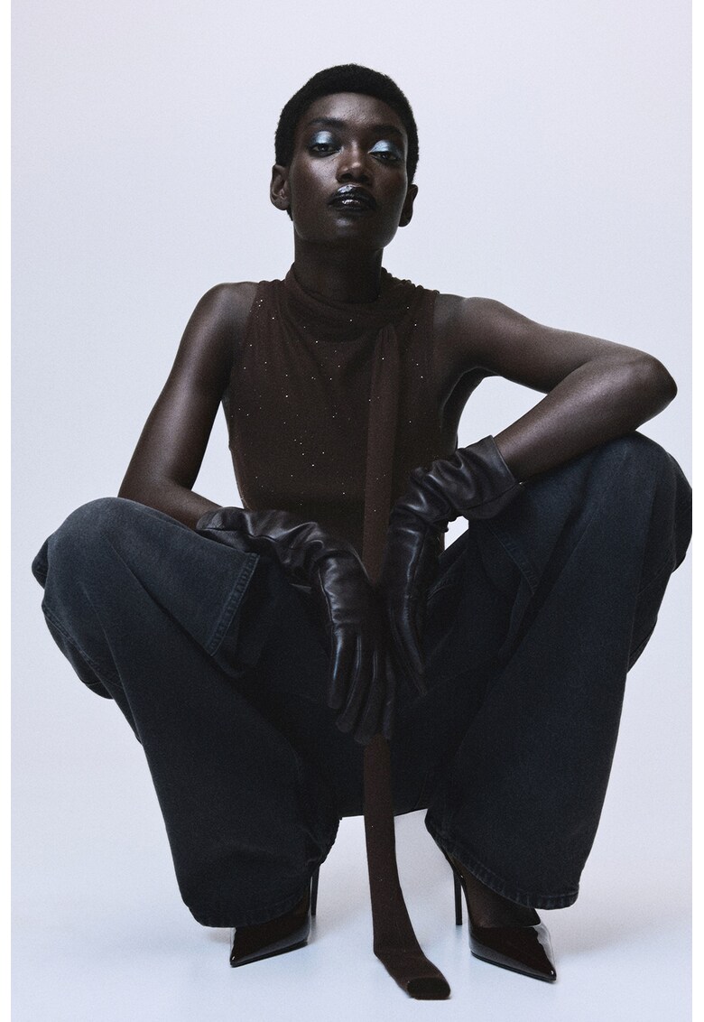 Bluza fara maneci cu esarfa si paiete - Maro inchis/Argintiu