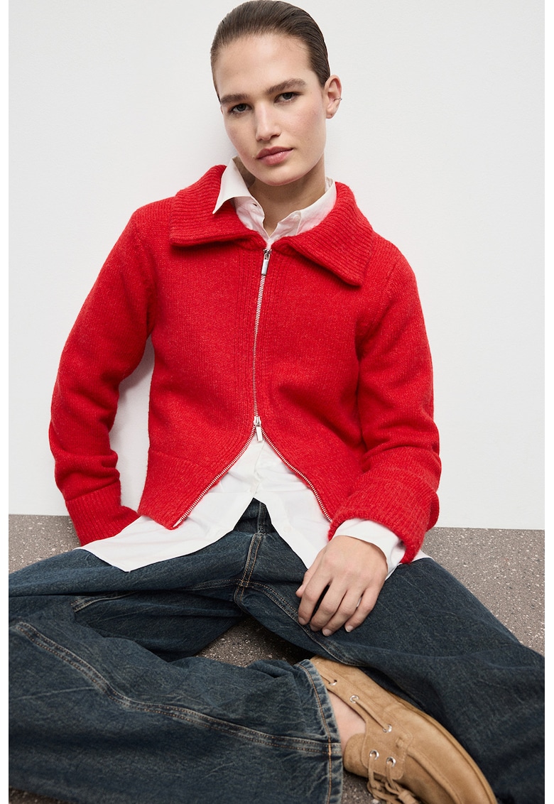 Cardigan tricotat cu fermoar in doua directii