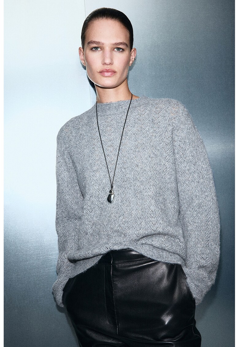 Pulover lejer cu decolteu la baza gatului - Gri deschis