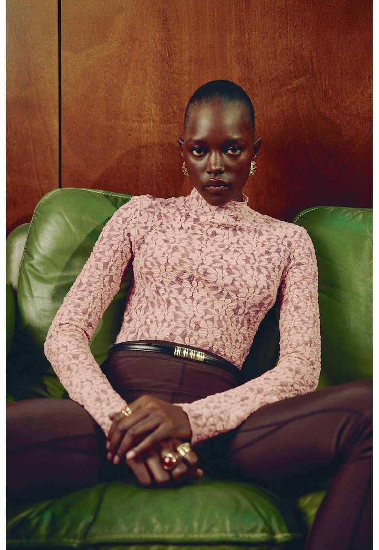 Bluza slim-fit cu broderie florala