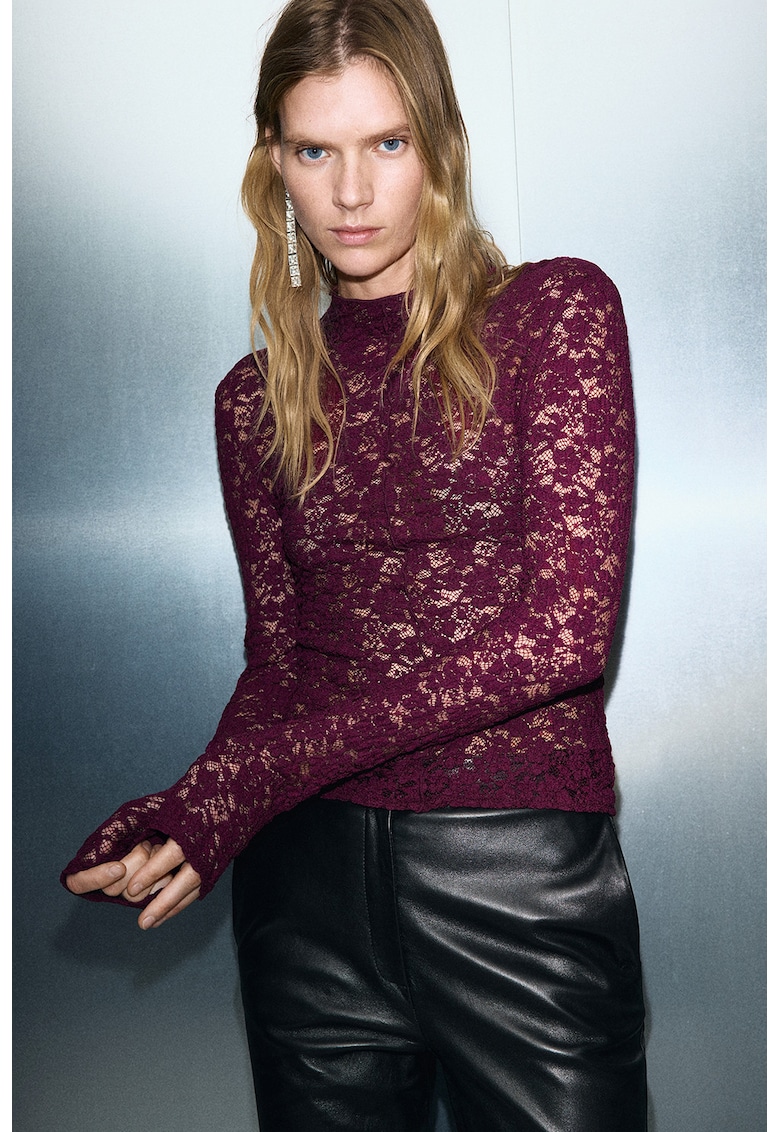 Bluza din dantela cu guler scurt