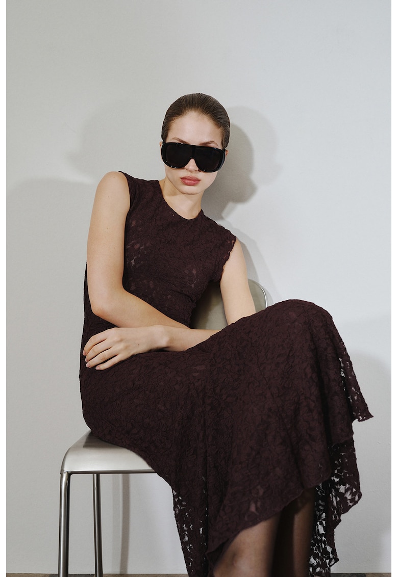 Rochie asimetrica din dantela