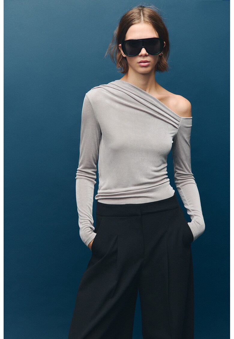 Bluza uni cu decolteu pe un umar - Gri deschis