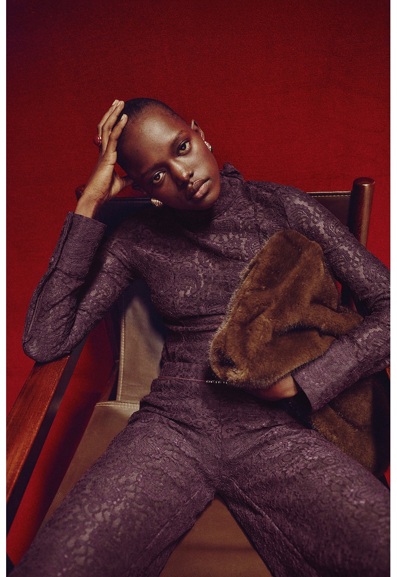 Bluza din dantela cu esarfa