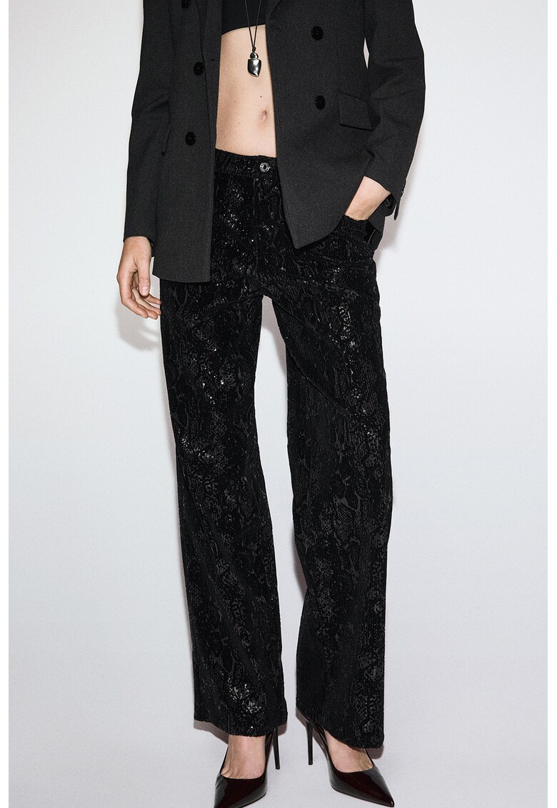 Pantaloni drepti cu aplicatii din paiete