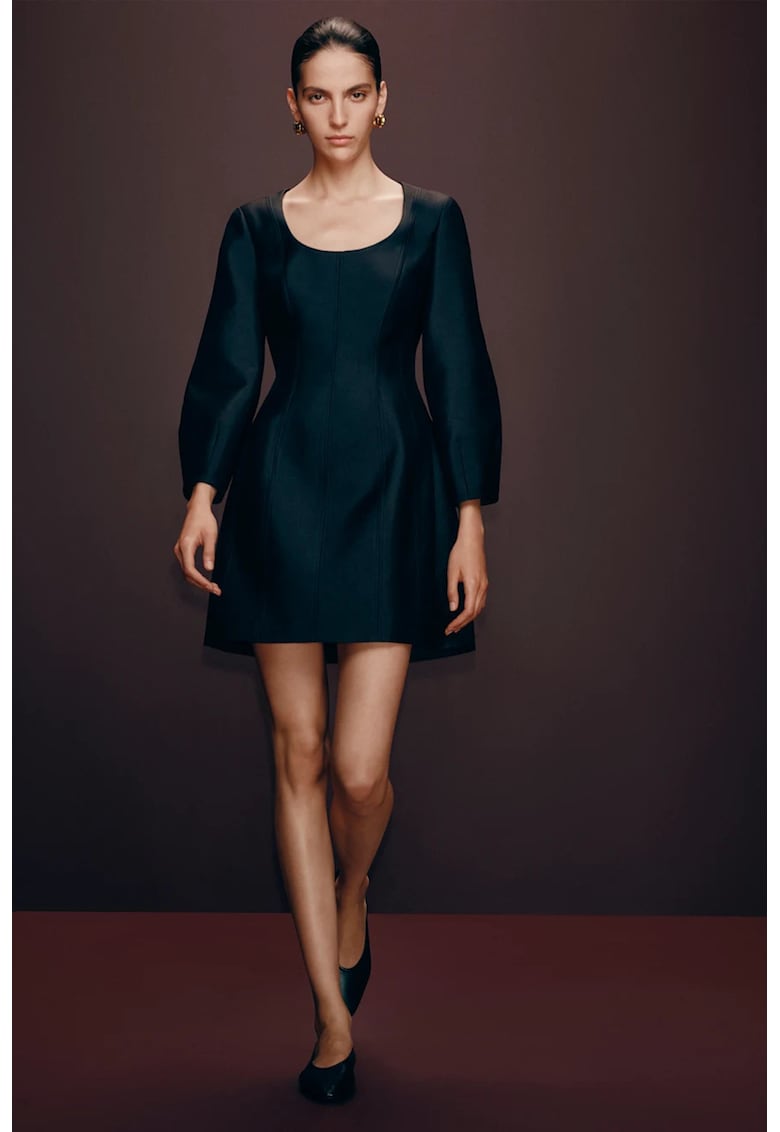 Rochie mini cu decolteu rotund - Negru