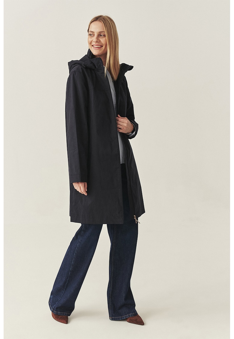 Jacheta lejera cu guler mediu si fermoar