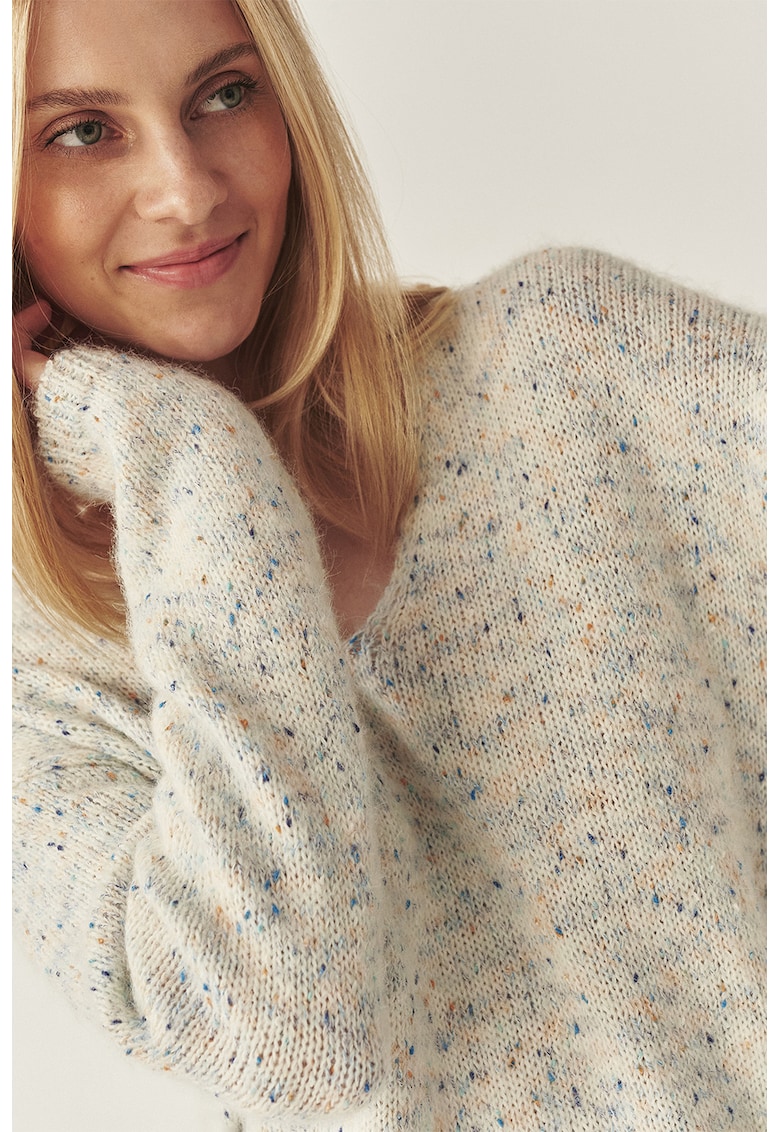 Pulover din amestec de lana cu decolteu in V