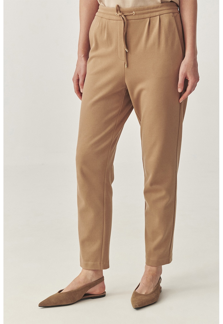 Pantaloni crop cu croiala conica si snur