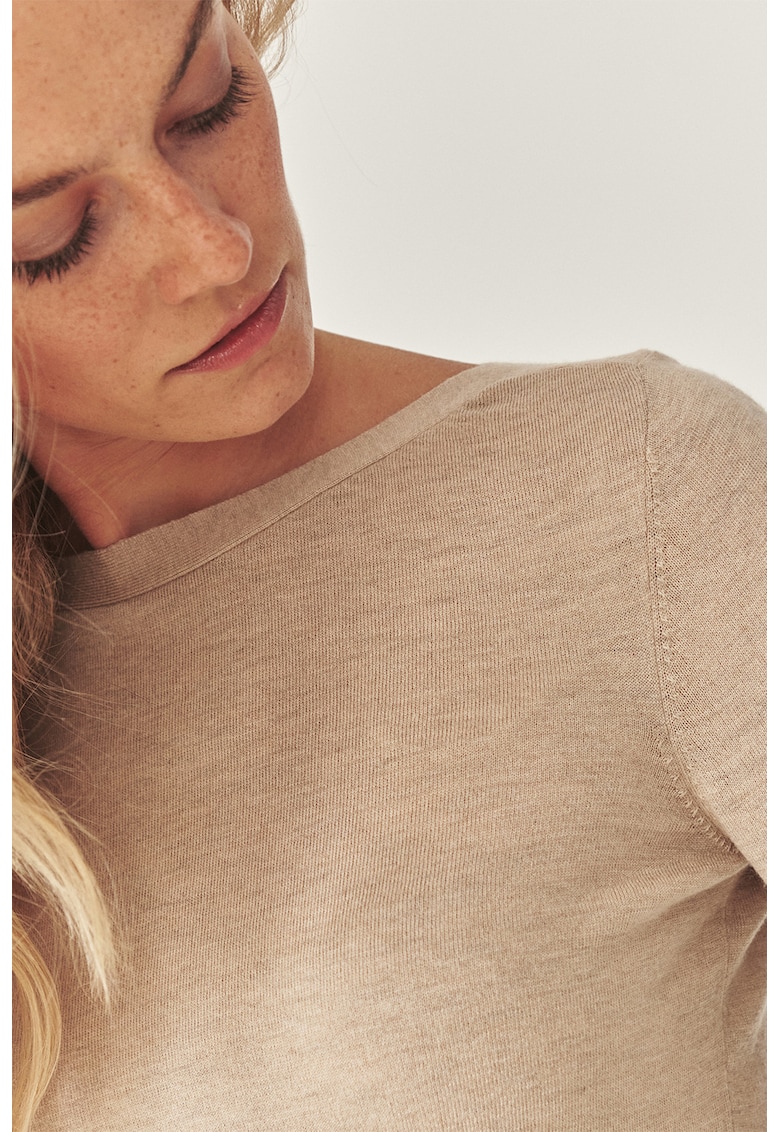 Pulover tricotat fin din amestec de lana