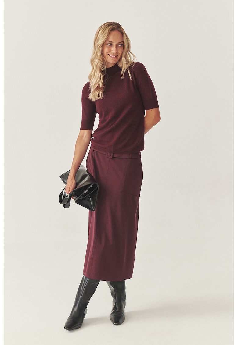 Fusta midi cu croiala evazata si curea