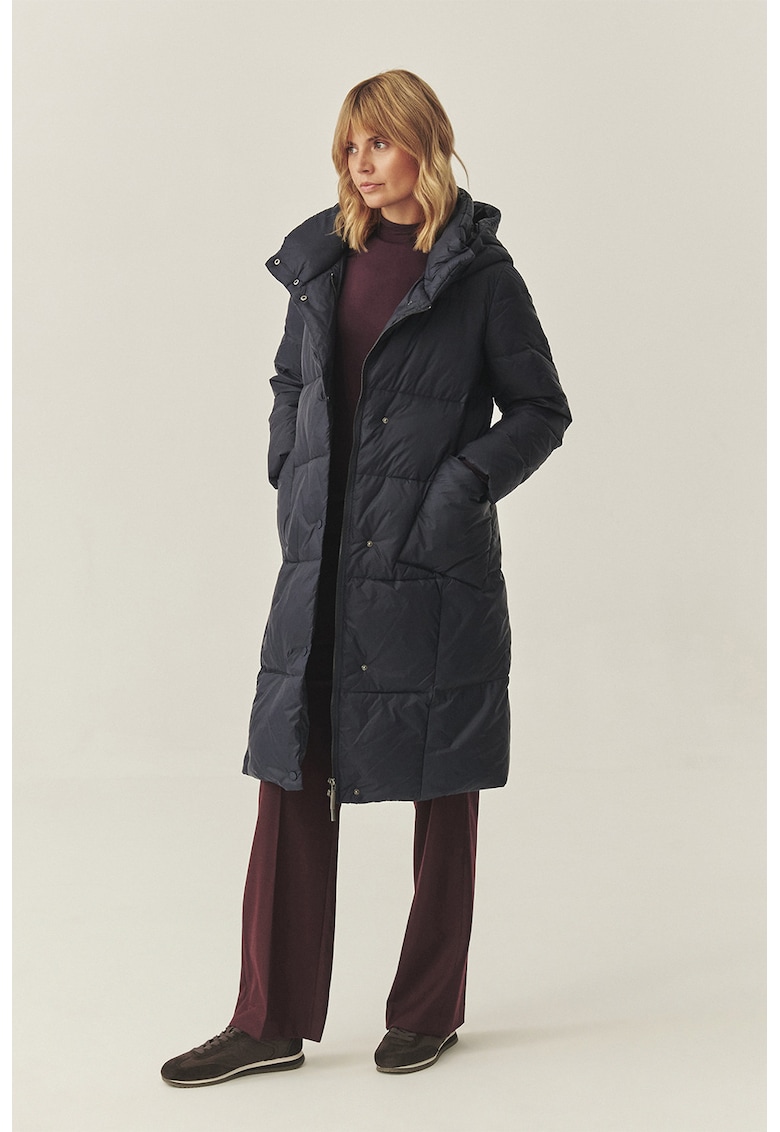 Geaca cu umplutura de puf si gluga