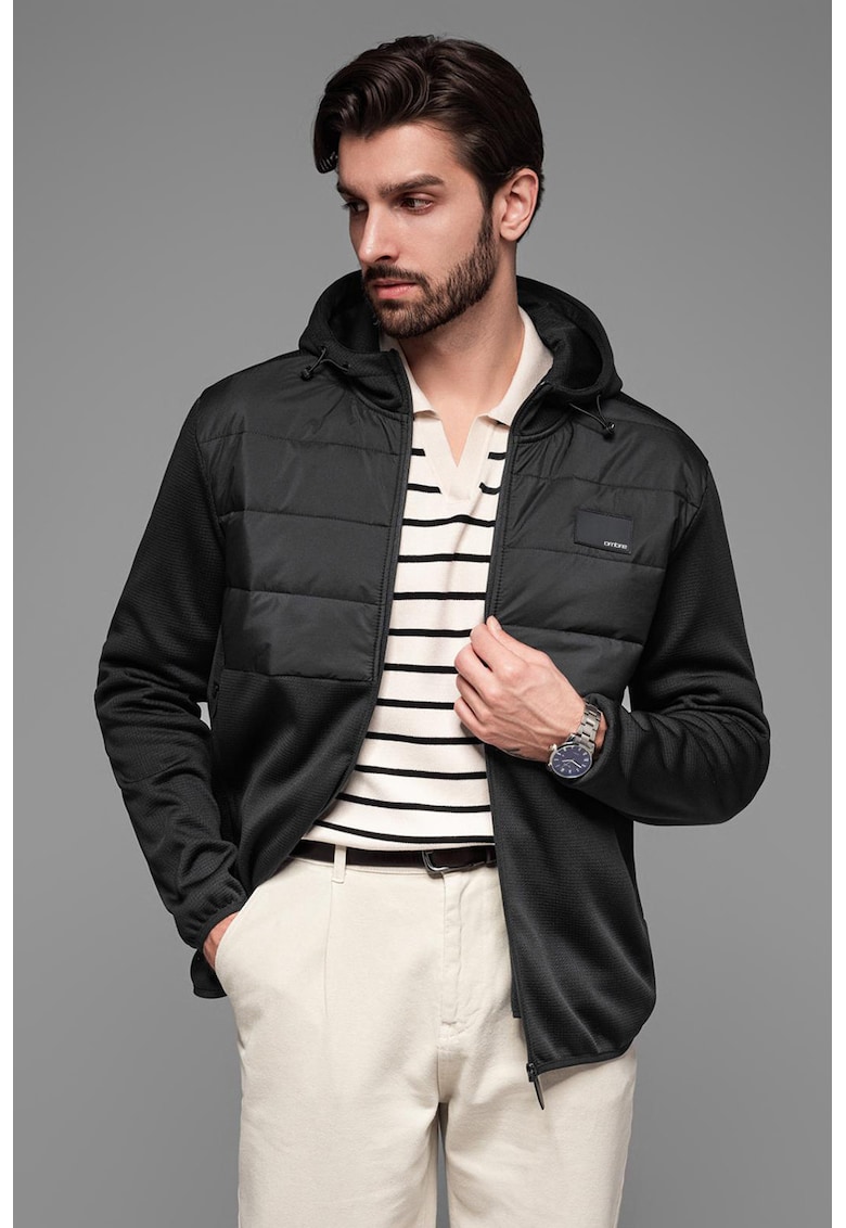 Jacheta cu gluga si insertii matlasate