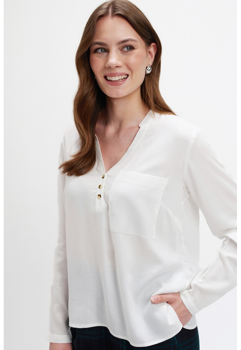 Camasa lejera cu decolteu in V