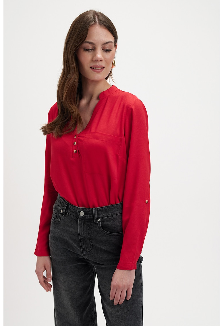 Camasa lejera cu decolteu in V