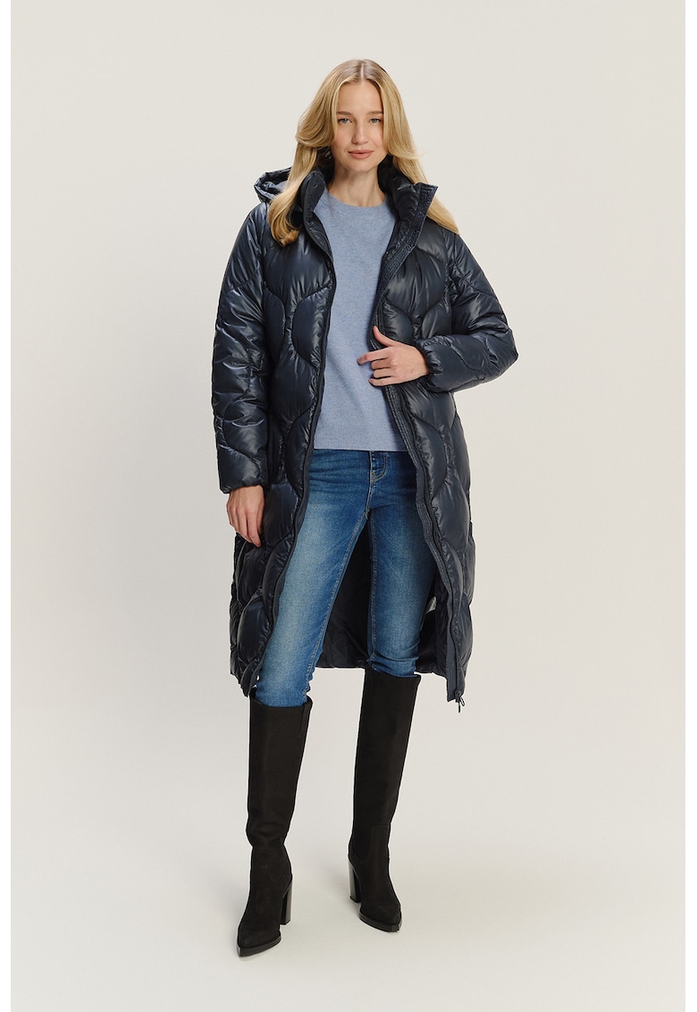 Geaca lunga matlasata cu vatelina si gluga