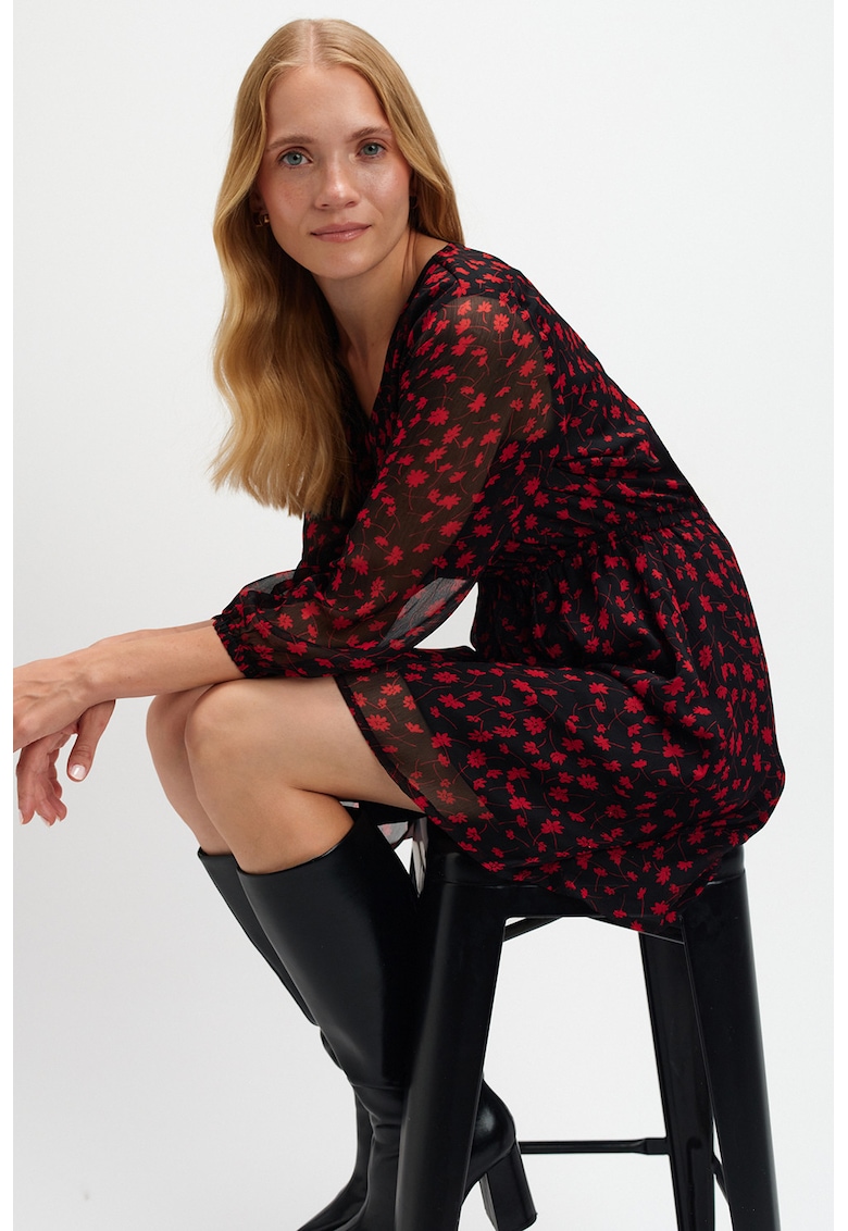 Rochie cu maneci lungi si decolteu in V