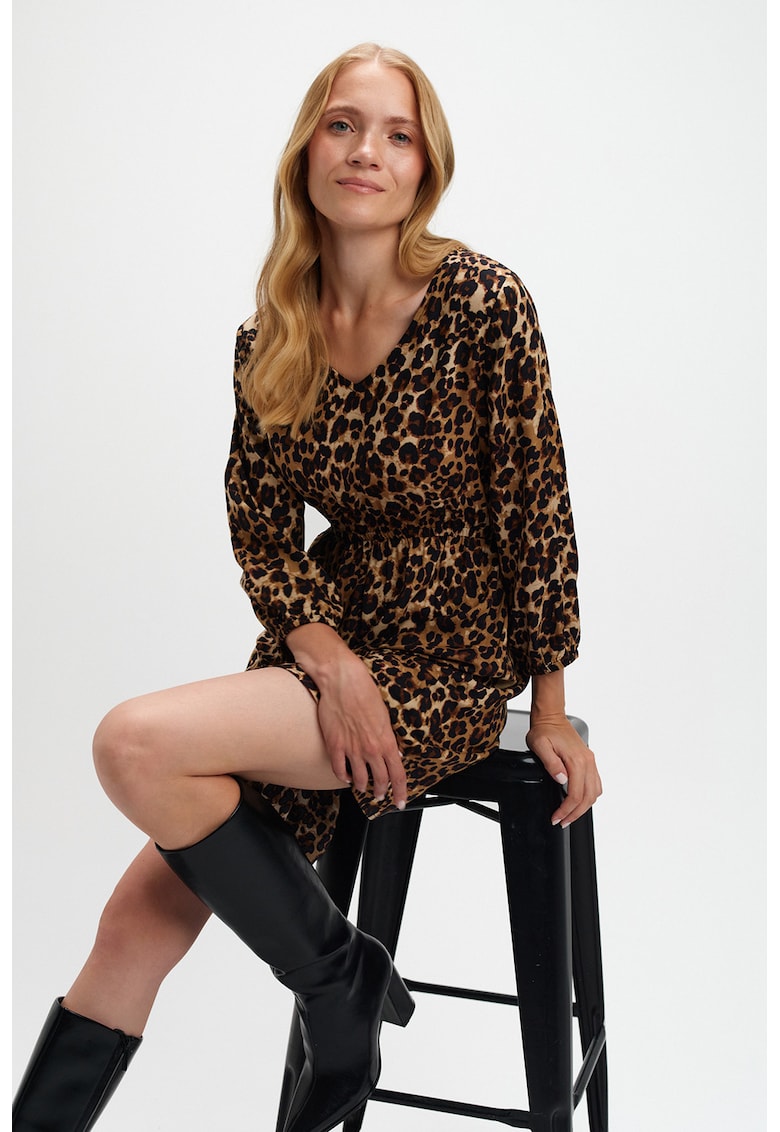 Rochie cu decolteu in V si animal print