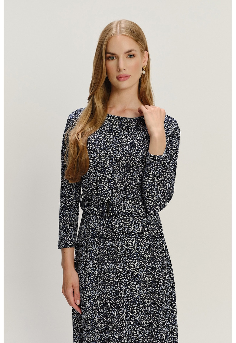 Rochie midi cu model si decolteu rotund