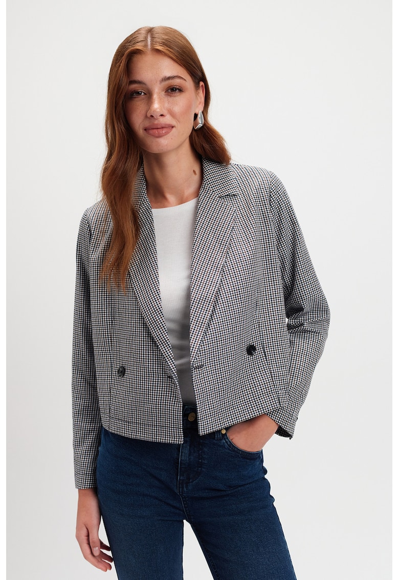 Sacou cu nasturi si model