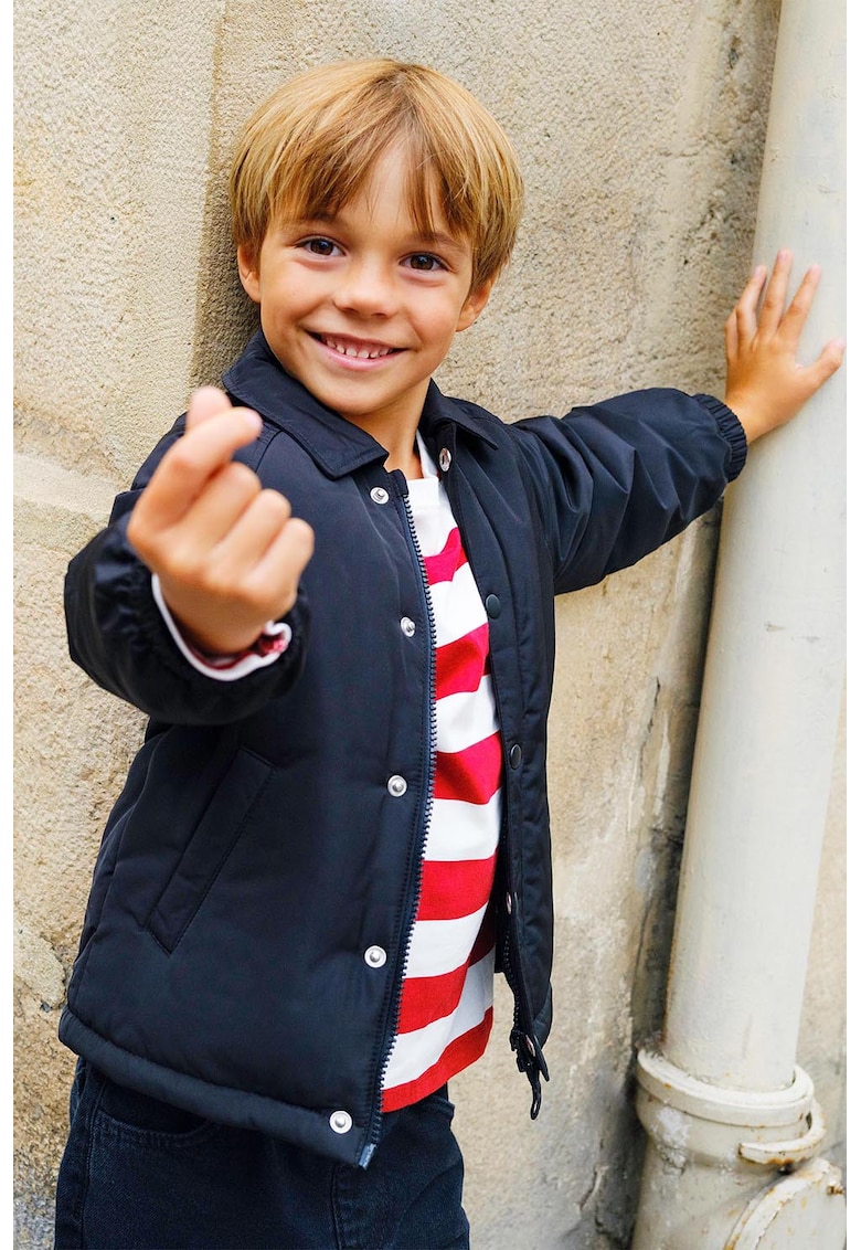 Jacheta usoara cu guler ascutit