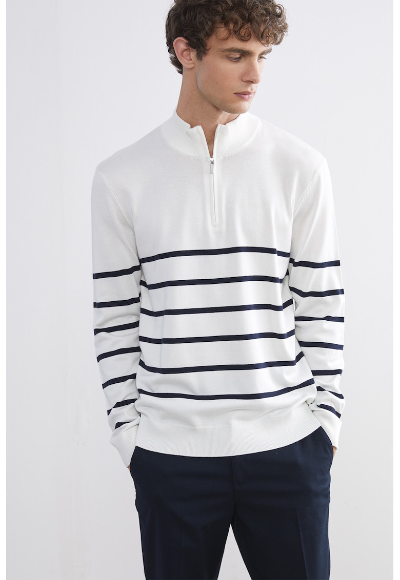 Pulover cu dungi si fenta cu fermoar