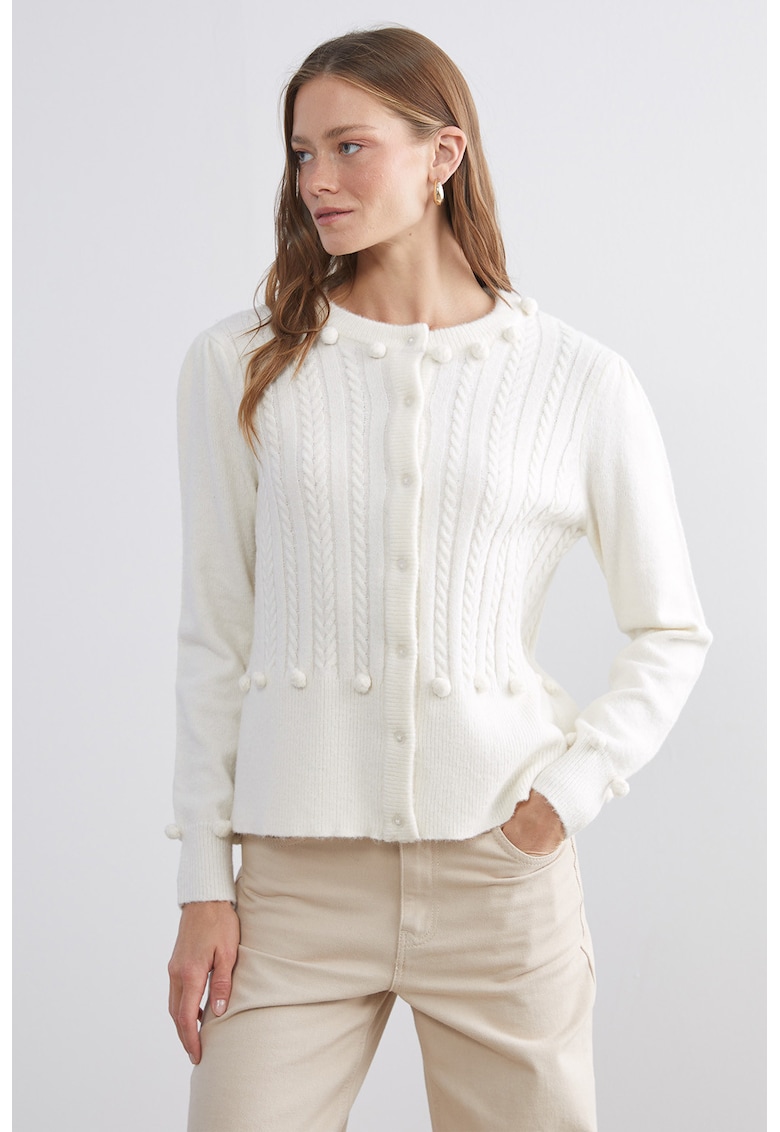 Cardigan cu model torsade si nasturi