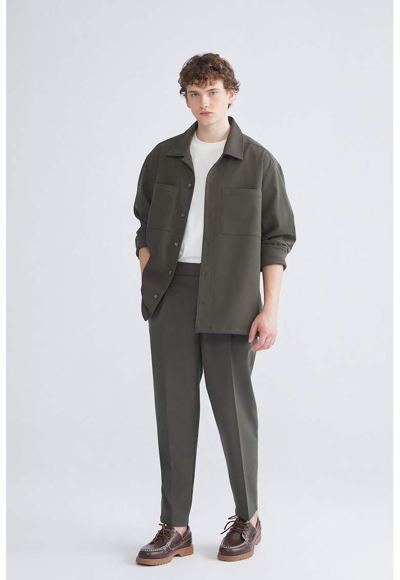 Jacheta-camasa cu buzunare