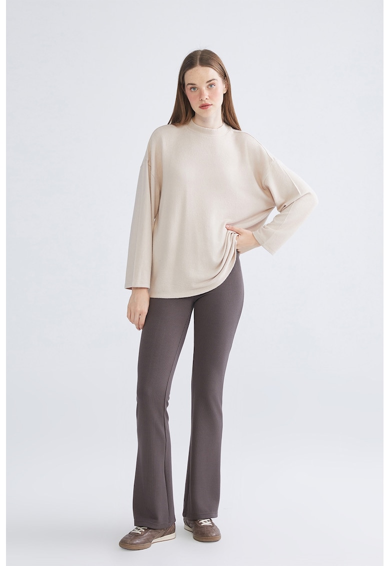 Pantaloni evazati cu talie inalta - Maro