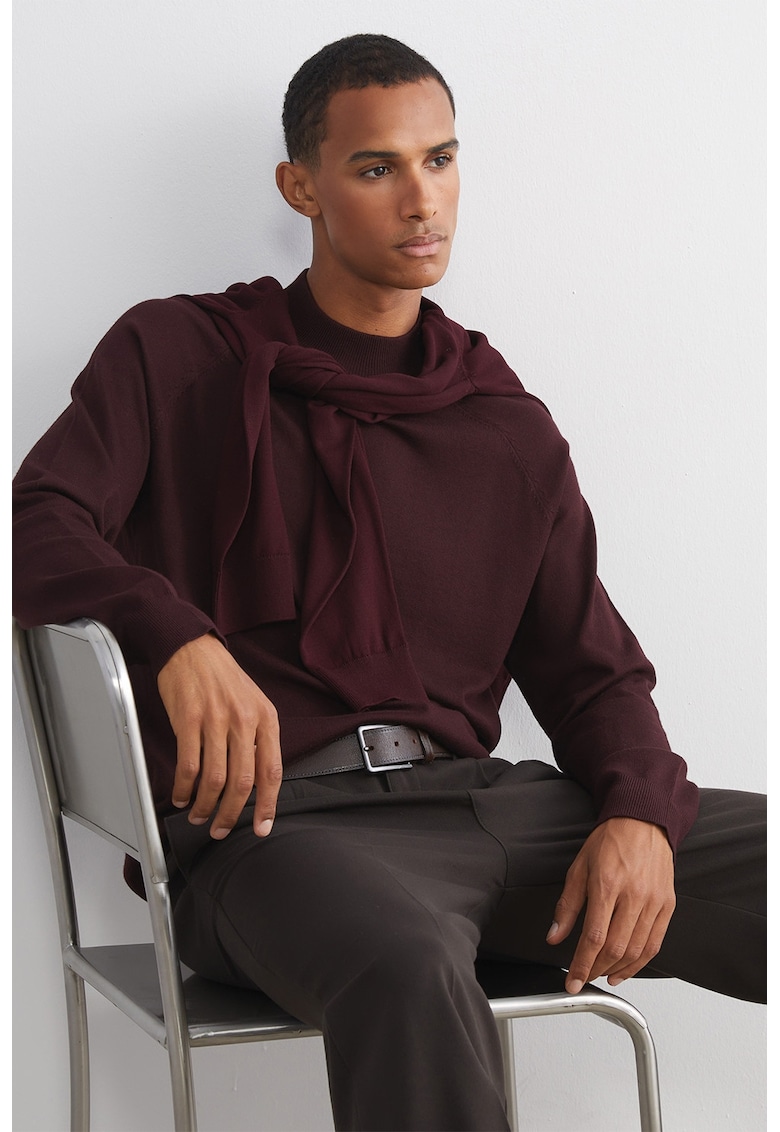 Pulover cu guler scurt