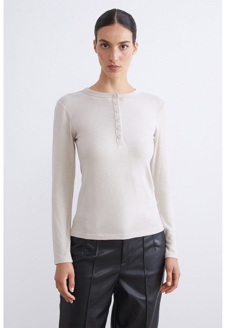 Bluza slim fit cu fenta cu nasturi