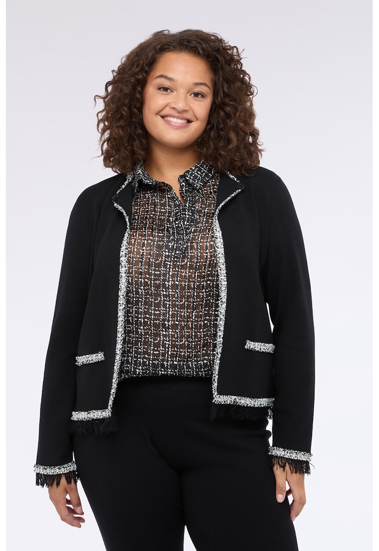 Jacheta cu buzunare aplicate