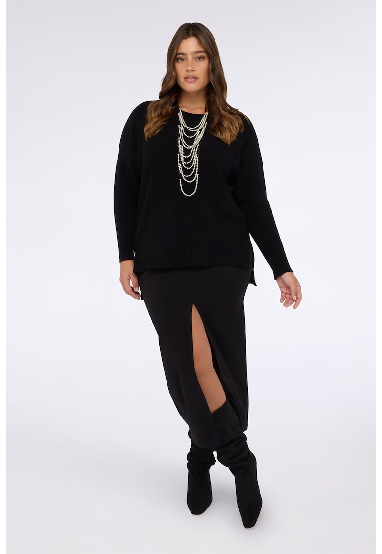 Pulover cu slituri laterale