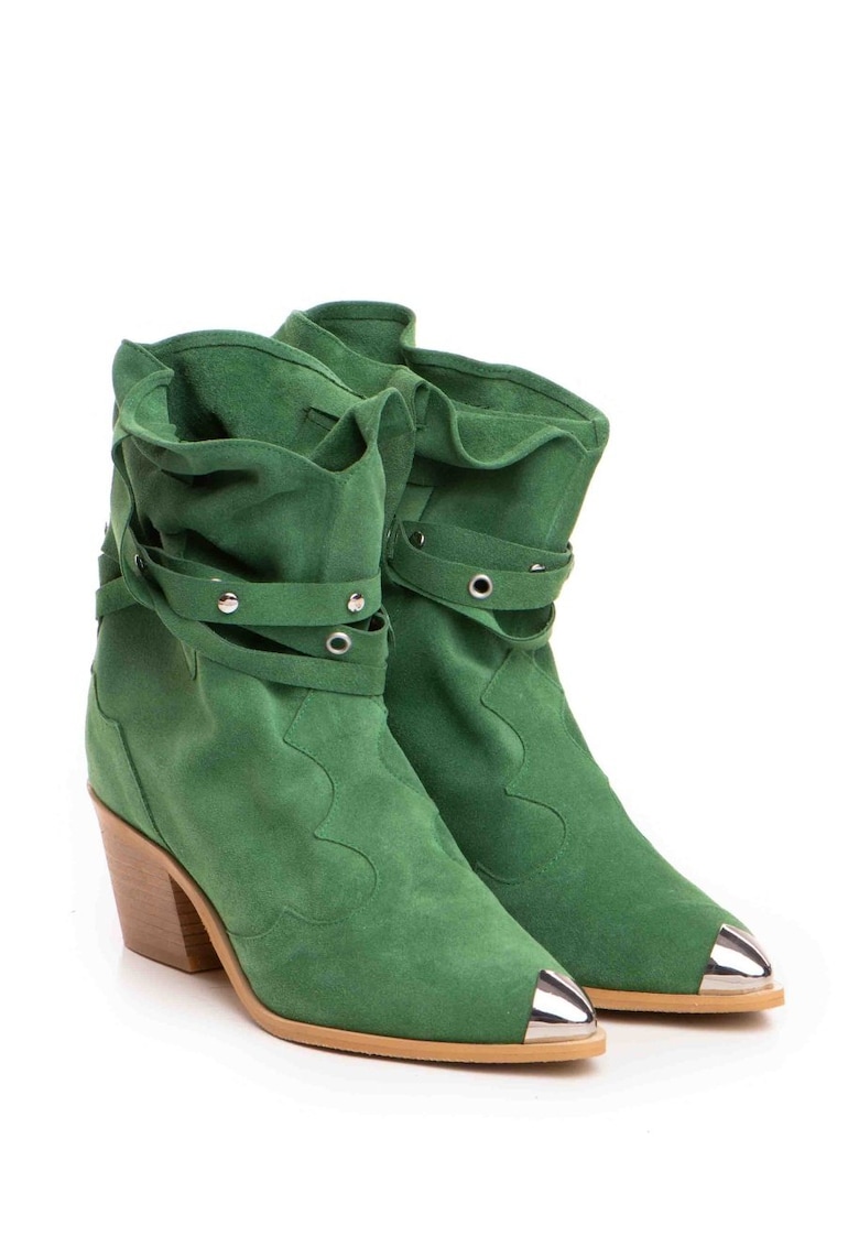 Ciocate din piele intoarsa - cu detalii metalice Emira